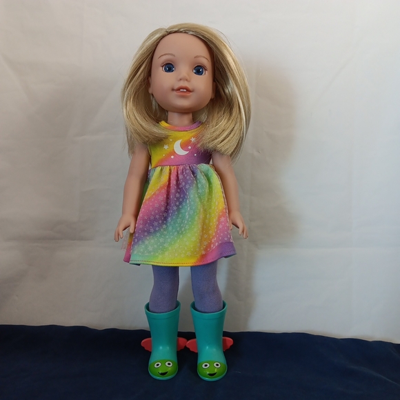 American Girl Doll Wellie Wishers Camille Blonde Hair Blue Eyes Rainbow Dress - Picture 2 of 16